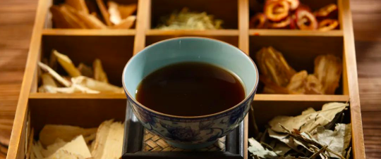 杏林明师,健康养生,张景明教授,夏季养生,心血不足,睡眠浅,睡不踏实,多梦,心神失养,补血安神汤,补心血